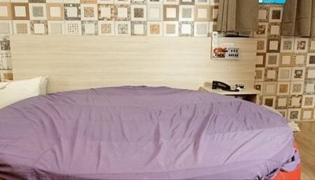 POV farting colegial, by Anny, (cam by Manu) FULL HD