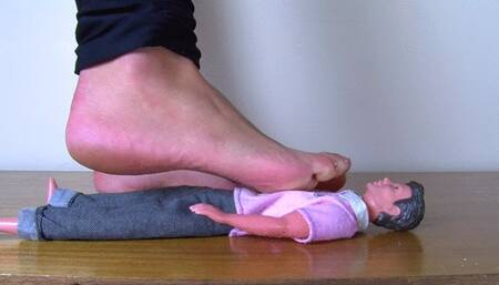 Giantess Klaudia And Ken - HD 1920x1080