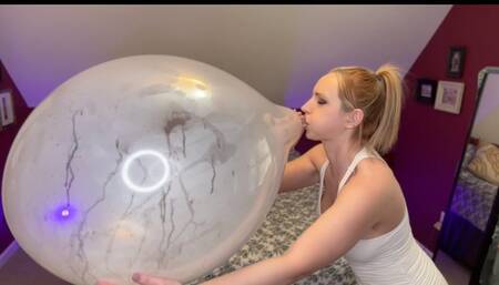 Blowing a Balloon 3 Times til Pop