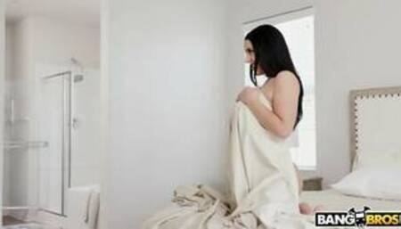 Angela Wihte Ella Knox Treesome.mp4 - Angela White