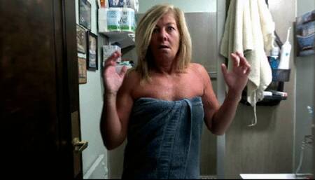 PANIC IN THE SHOWER (avi)