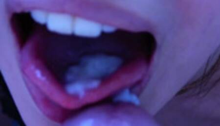 She just sewed, but got cum in her mouth