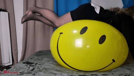 Mila - Giant balloons (part 08 of 08)