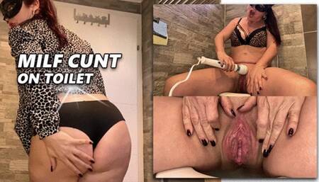 THE MILF CUNT at the toilet