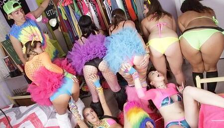 Fantastic Marina and Zoe's firm ass trailer