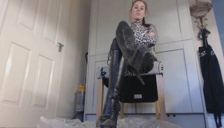 Sold muddy boots (AVI)