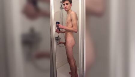 Hot Twink showering