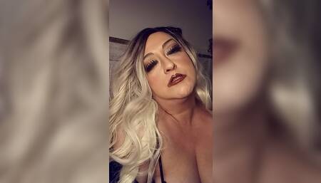 Alone, horny and hot