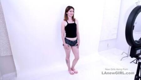 Cute Chick takes huge cock in pussy vr at audition