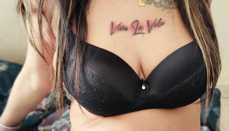 Tities fuck by dildo