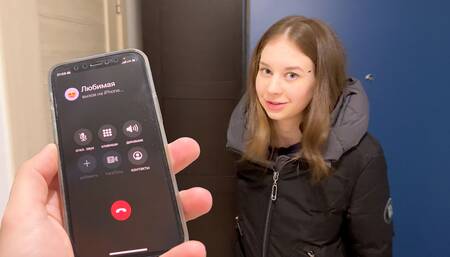 It's good that my girlfriend is always late, I have time to fuck her friends.