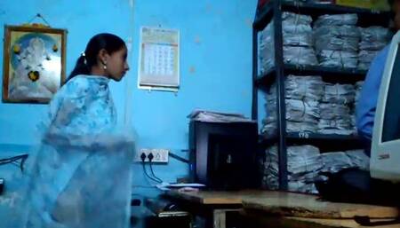 Marathi office colleagues enjoying sex at work