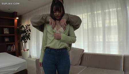 SIRO-4886 [First shot] [Shaved breasts] [Squirting girl