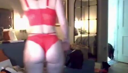 Courtneyxoxo, Miz_Honey — delicious British MFC camgirl