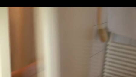 KissiKissi - Stiefbruder bespannt mich beim rasieren