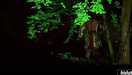 Sex crazed nymphs Eveline Dellai, Lady Dee and Blue ravage a lost traveler