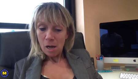 Shana Mour - Anal fucking at work with Shana Mour