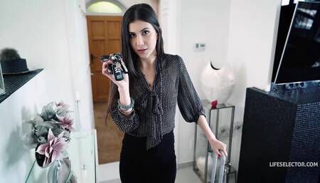 Lilu Moon - Horny House Sitting