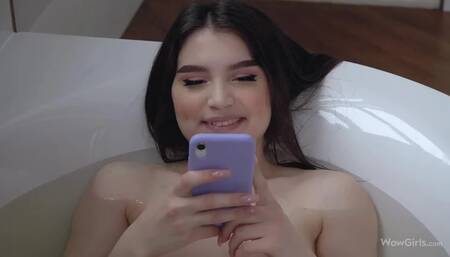 WowGirls - Amanda Dee - Bathtub Orgasms Are The Best