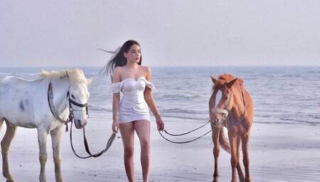 Natasha Rios & Cris Bathory - Dominatrix By Cris Bathory Coctail Fetish