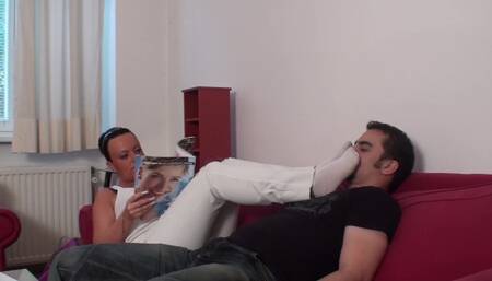 Richie must Smell to Hanna's Forgotten Feet.