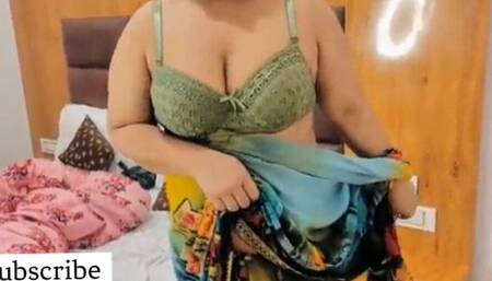 XXX- Indian boy inviting a desi slut for hard sex