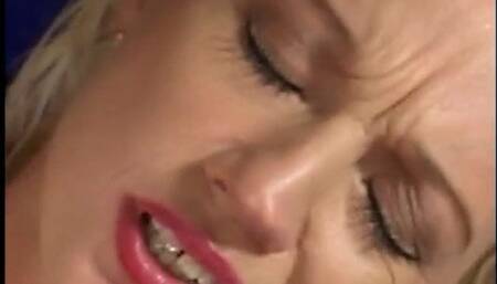 Sexy blond in gymn pussy fucked by stud in dark glasses after he lifts weights