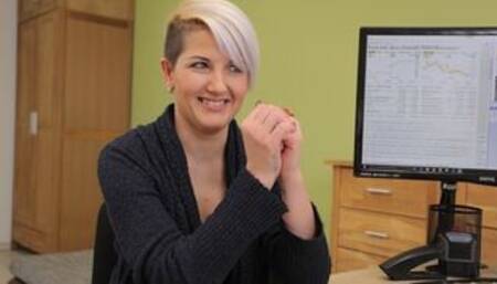 Loan agent offers sexy customer credit for hard banging