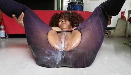 Nympho slut offers her already wet holes