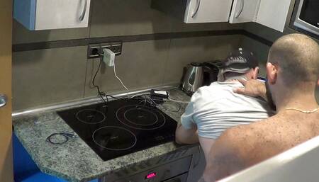 HWebcam older guy fucked bareback in the kitchen
