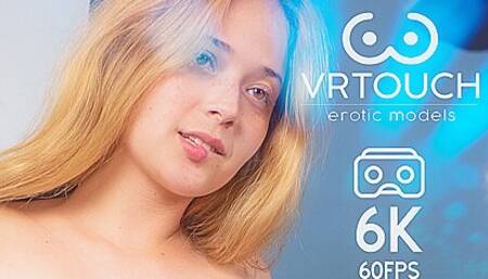 Melanie Vr Touch In Melanie Striptease