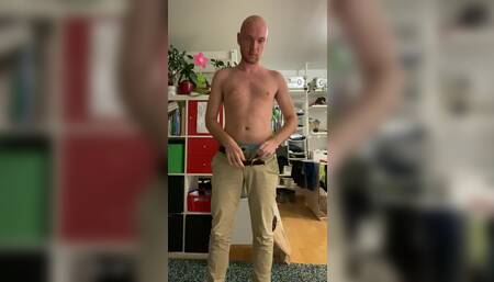 Exhibitionist slut strips and shows herself naked.