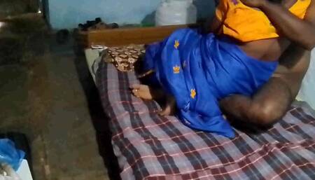 Big boobs desi bhabi sex in blue saree