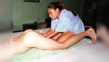 Sex massage from Thai BBW amateur MILF and she gave him that happy end