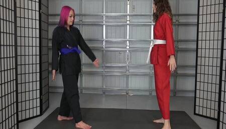 NATALIE vs BRITTENI : KATATE HOM