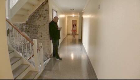 Hallway Hooters Mesmerized Blowjob