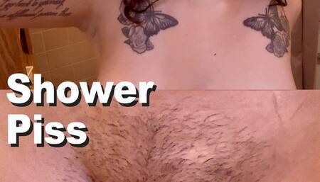 Gigi Gates Strip & Piss  ZFGGC321