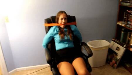 @Rachel_Adams2-working late (WMV)