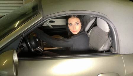 Charlotte and the stolen car