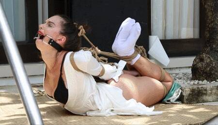 Extremely tight hogtie : push her to the limit! (FHD)