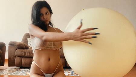 Big balloon making out