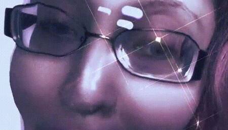 Glamorous Chick Wants Your Money!