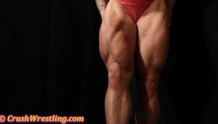 Scarlett Savage Can CRUSH You!  (WMV format)