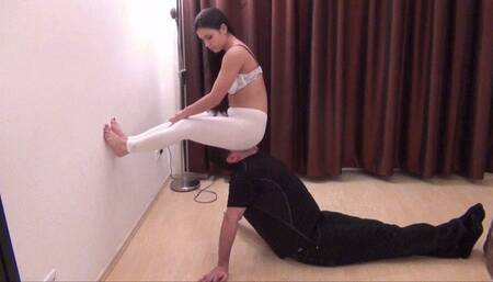 MIRA - TEST YOUR LIMIT - INHUMAN FULL WEIGHT FACESITTING IN TIGHTS REMASTERED