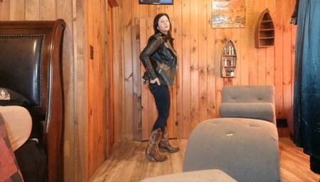 bare ass milf sexy tease in jeans and boots