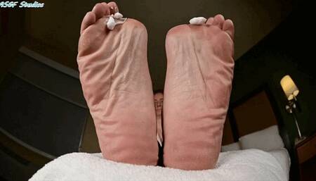 Reluctant Teacher lotion rub down! - MP4