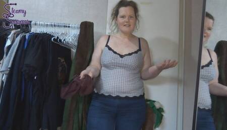 Ta colocataire te surprend avec sa culotte