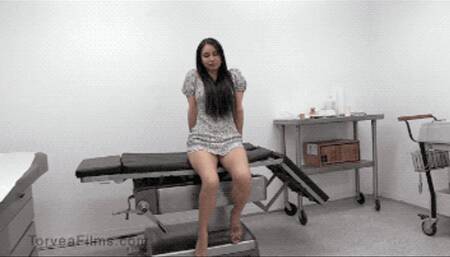 Sprained Ankle Up Skirt Bliss Dulce MP4