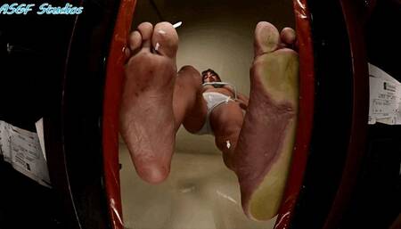 MONA on the glass! - MP4