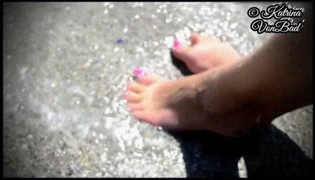 * Feet on the sand *   MP4